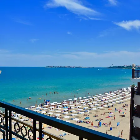Golden Rainbow Aparthotel Sunny Beach