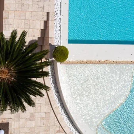 Aparthotel Golden Rainbow