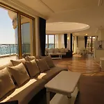 Golden Rainbow Appart hôtel 4*
