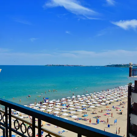 Golden Rainbow Apartahotel Sunny Beach
