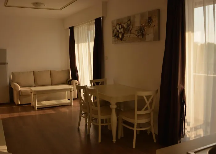 Apartahotel Golden Rainbow Sunny Beach