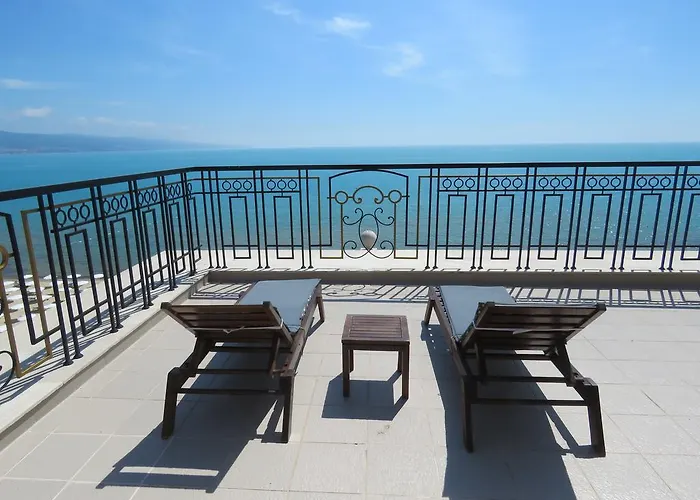 Golden Rainbow Apartahotel Sunny Beach