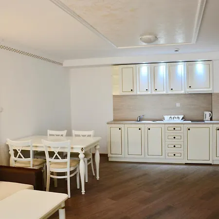 Golden Rainbow 4* Napospart