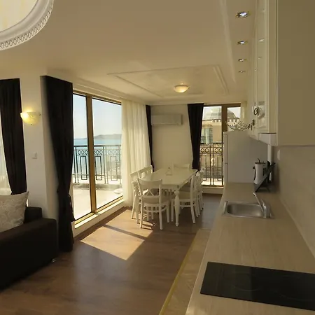 Golden Rainbow Apartmanhotel