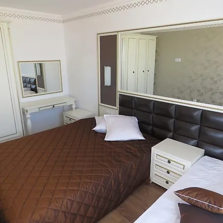 Golden Rainbow 4* Napospart