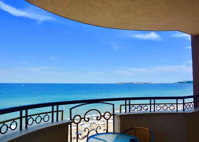 Golden Rainbow Lejlighedshotel 4*