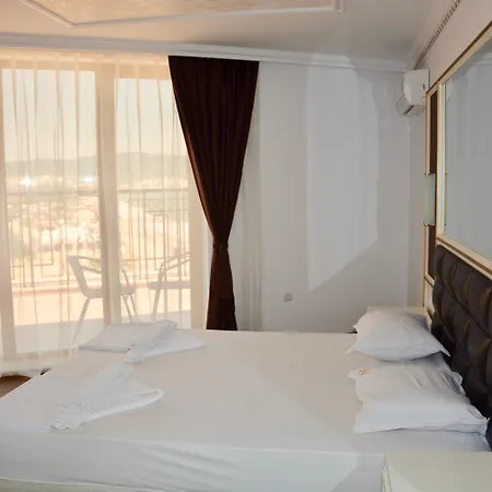 Golden Rainbow Aparthotel Sunny Beach
