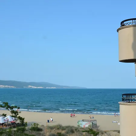 Golden Rainbow Apartmanhotel